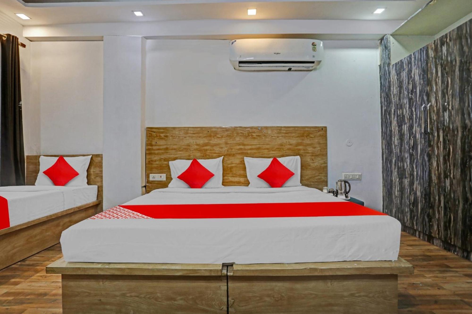 Live On Del5705 Hotel New Delhi